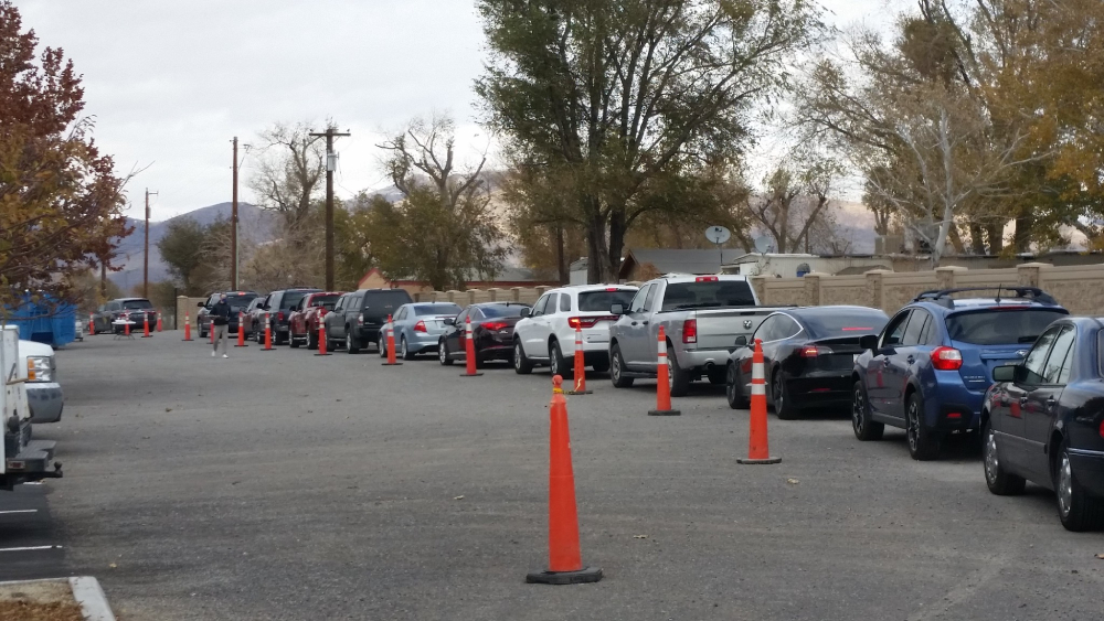 COVIDTestCarLineup.jpeg