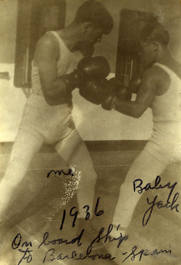 582px version of Sammy Luftspring (left) and Baby Yack spar aboard the Alaunia