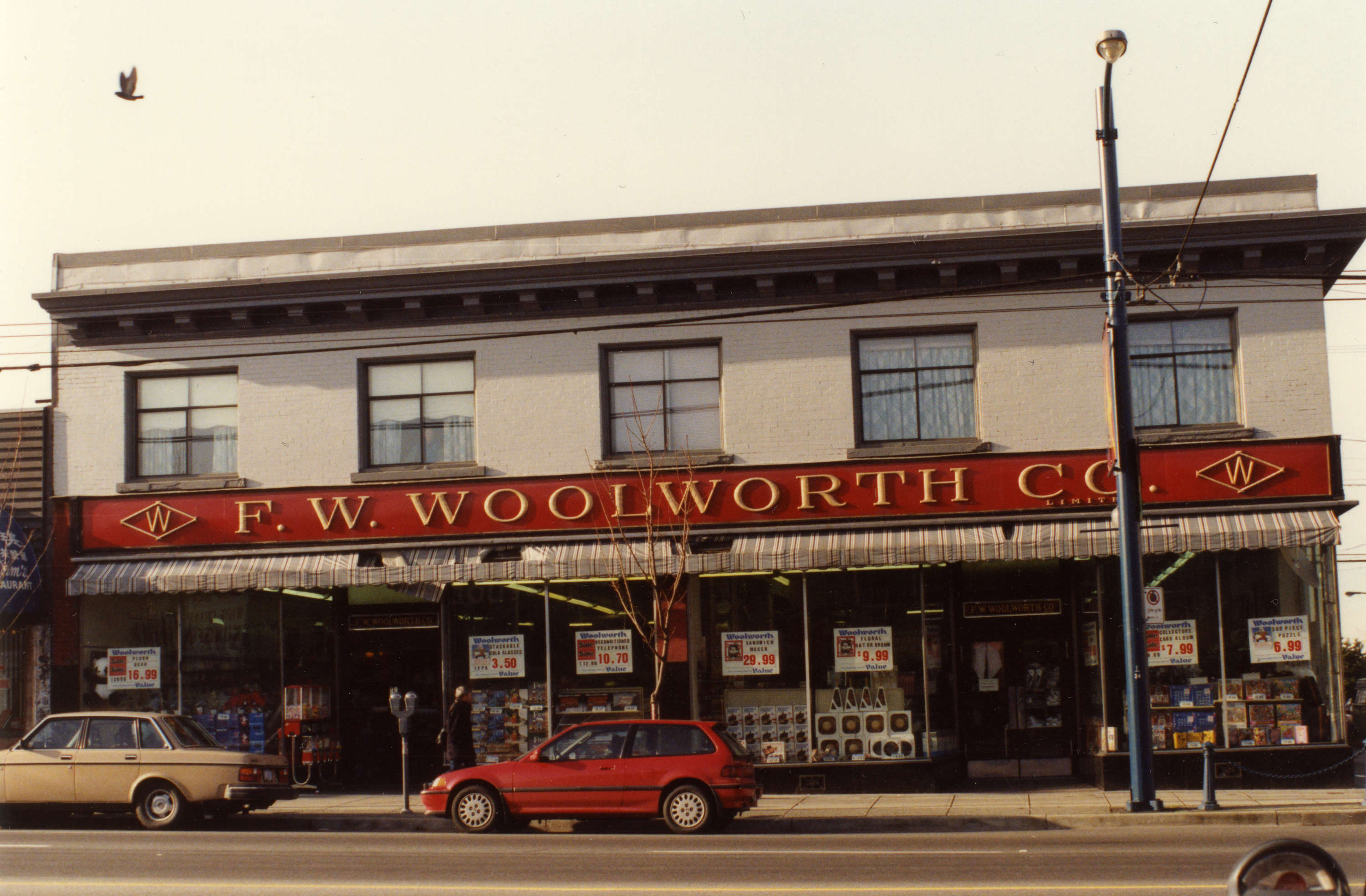 851px version of MountPleasant-1992-Woolworth.jpg