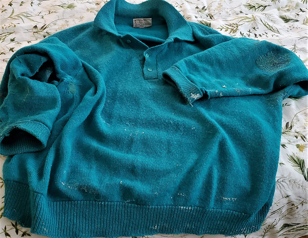 851px version of GreenSweater.jpg