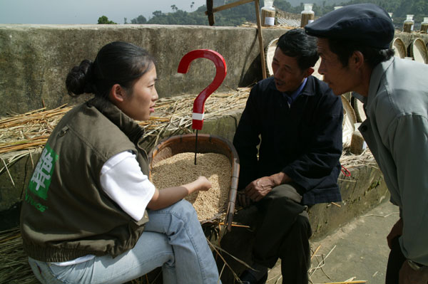 Greenpeace member explains the hazards of using genetically modified seeds.