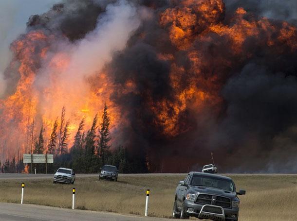 582px version of Fort-Mac-Car-Fires.jpg