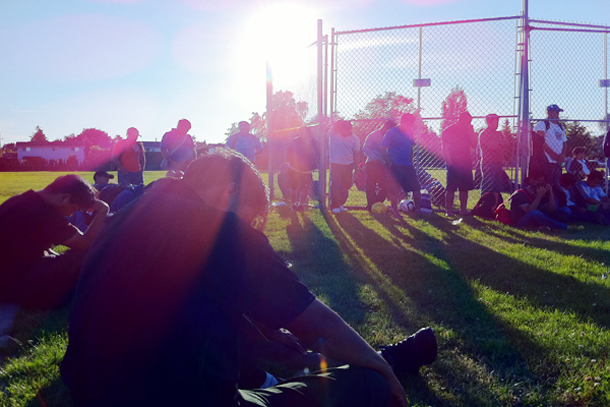 582px version of Seasonal workers praying
