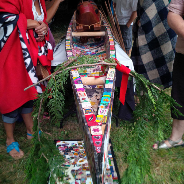 582px version of Canoe decorated with tiles