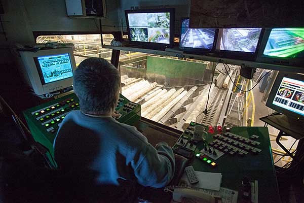 582px version of STORY3.PHOTO2.huston_mill5.jpg