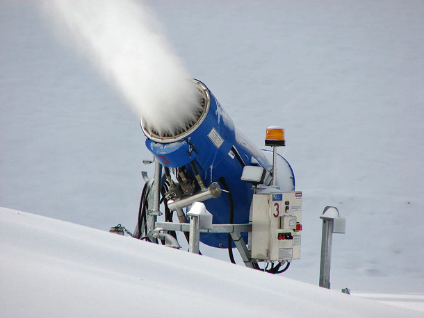 SnowCannon_610px.jpg