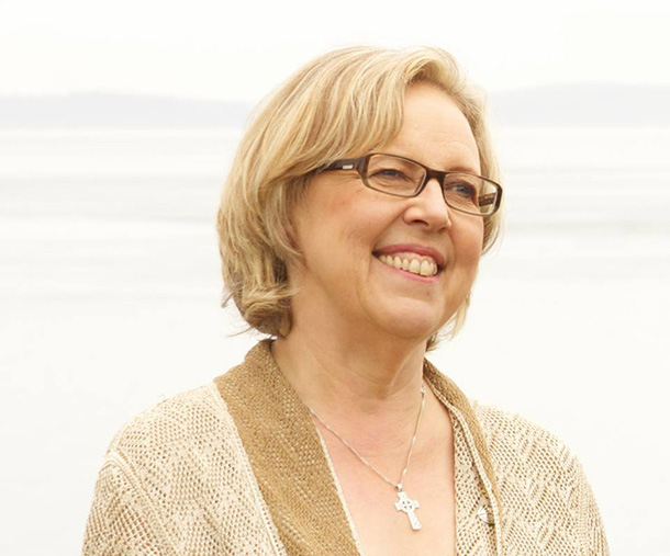 ElizabethMayWhite_610px.jpg