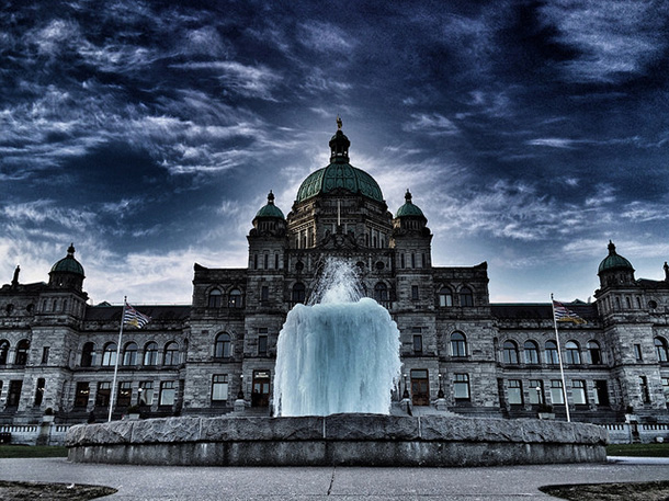 ParliamentBuildingVicFountain_610px.jpg