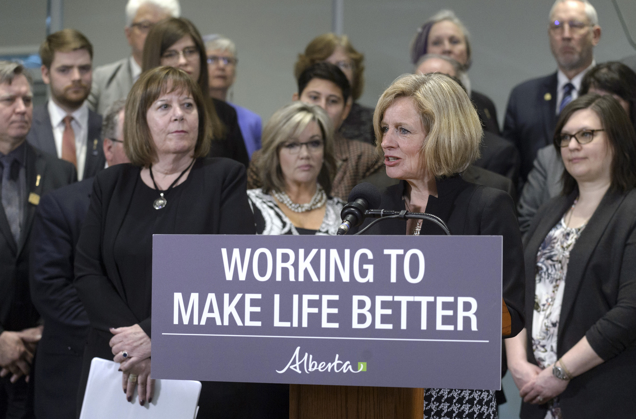 notley-oil-exports.jpg