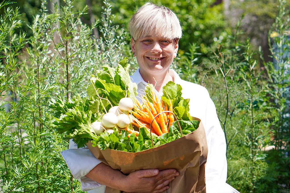 ChefAndreaCarlson.jpg