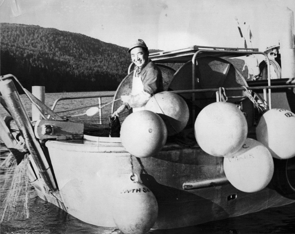 851px version of SatoshiHamadaChumFishingBW.jpg