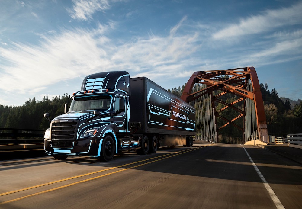 DaimlerTruckseCascadia.jpeg