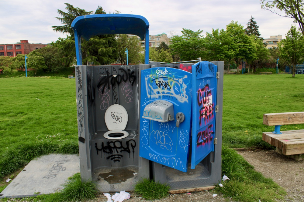 851px version of CrabParkBathrooms.jpg