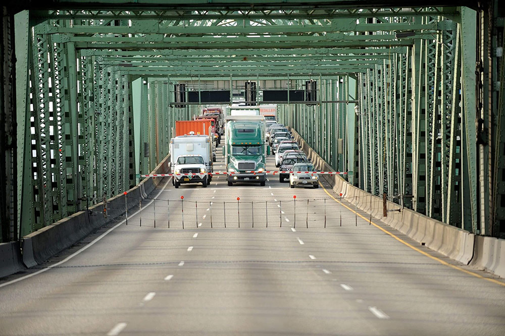 851px version of Interstate5Bridge.jpg