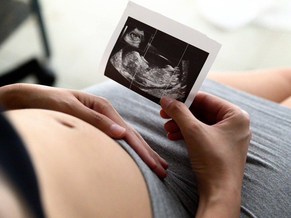 PregnantPersonStomachUltrasound.jpg