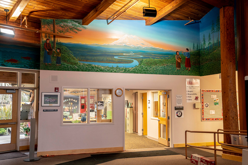 WaHeLutIndianSchoolMural.jpg