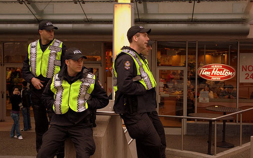 10-copsdonuts.jpg