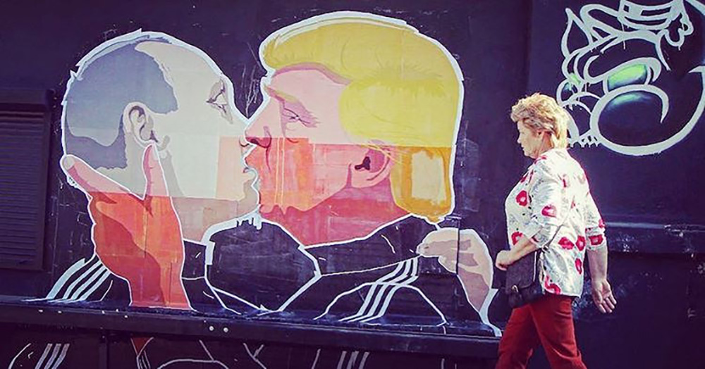 TrumpPutinLipLock.jpg