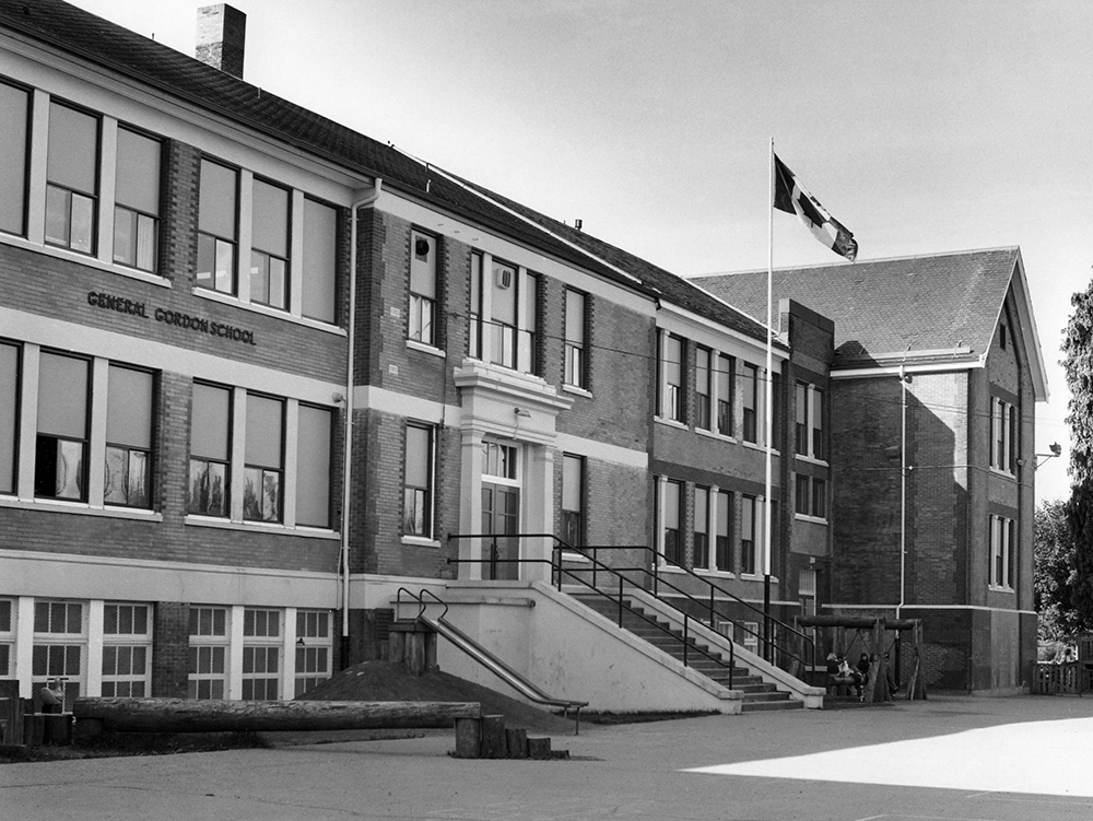 GeneralGordonSchoolBW.jpg